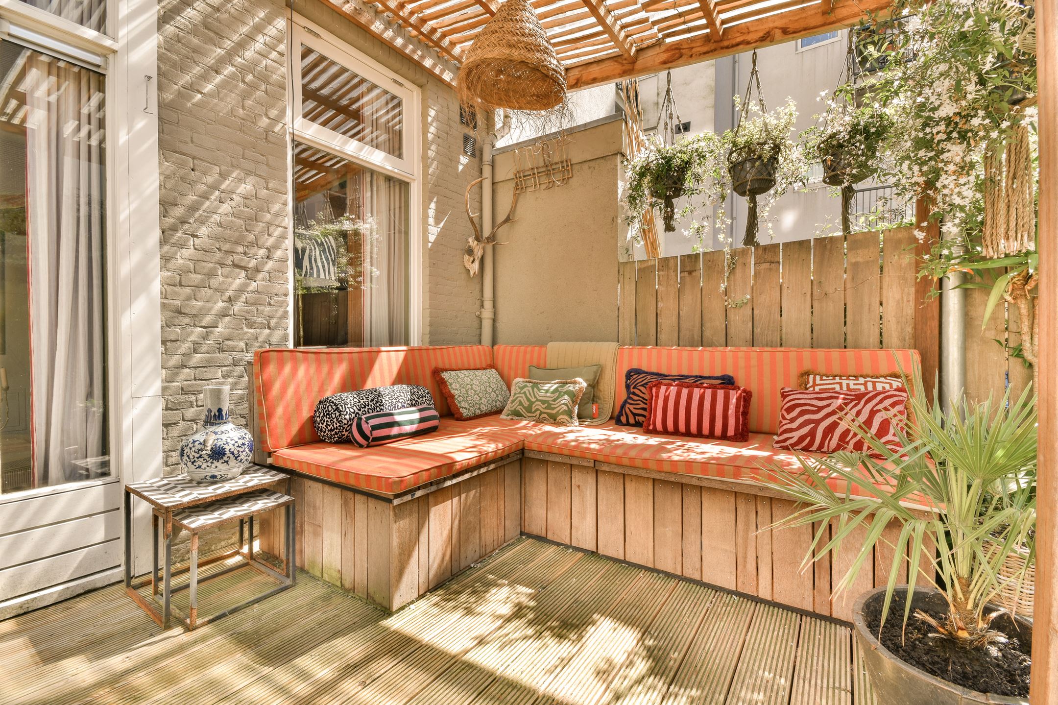 terrasse appartement avec jardin décoration colorée et vintage terrasse appartement avec jardin décoration colorée et vintage