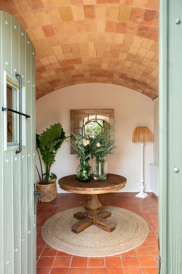 entrée avec plafond voûté entrée avec plafond voûté