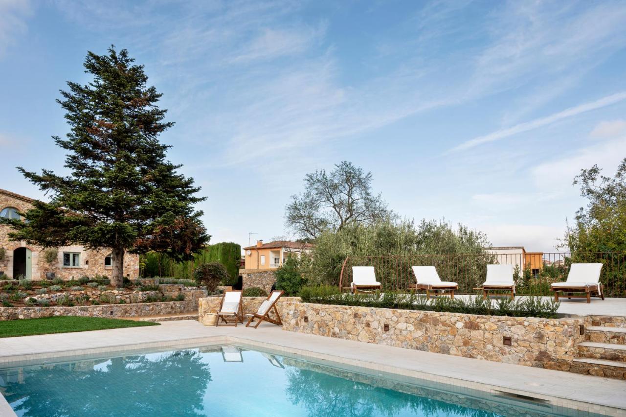jardin avec piscine maison en pierre Catalogne Mas del Suro jardin avec piscine maison en pierre Catalogne Mas del Suro