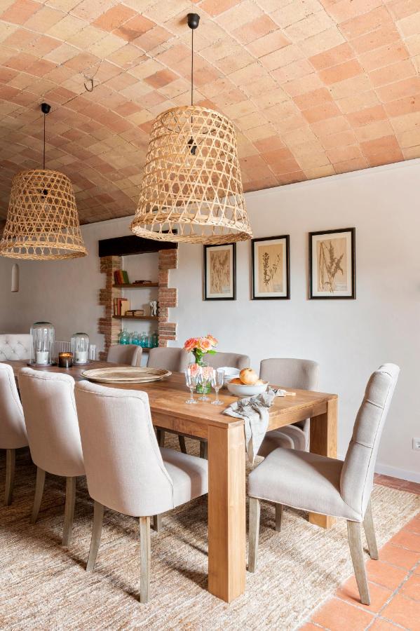 salle à manger maison en pierre Catalogne Mas del Suro salle à manger maison en pierre Catalogne Mas del Suro