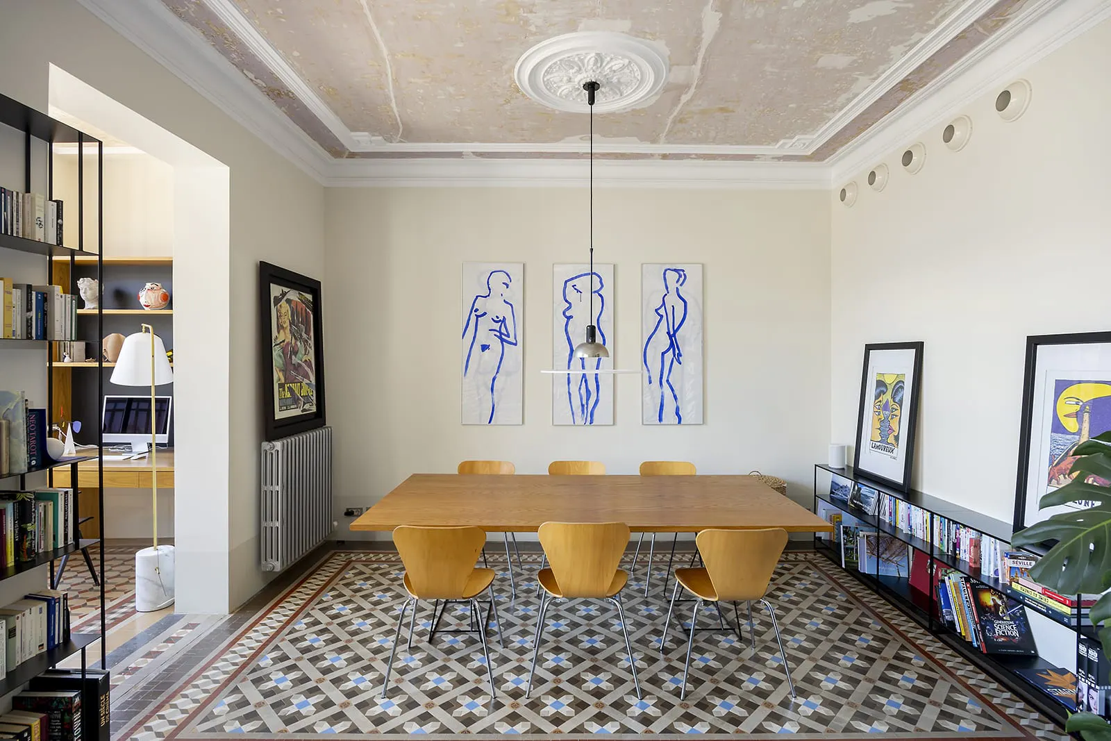 salle à manger sol carreaux de ciment Nola polychromes appartement ancien rénové