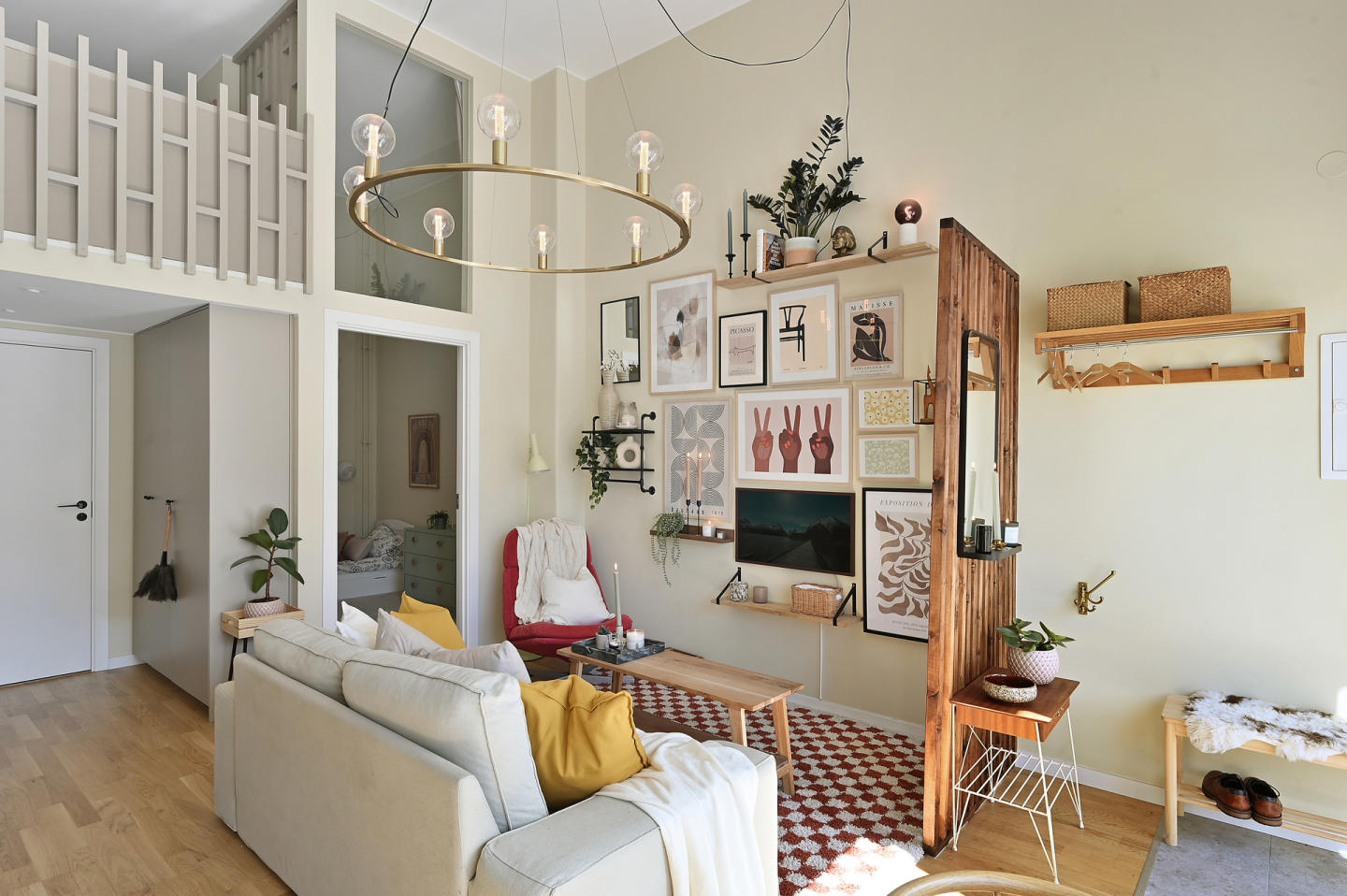 salon avec mezzanine décoration scandinave mini trois-pièces de 41m2 salon avec mezzanine décoration scandinave mini trois-pièces de 41m2