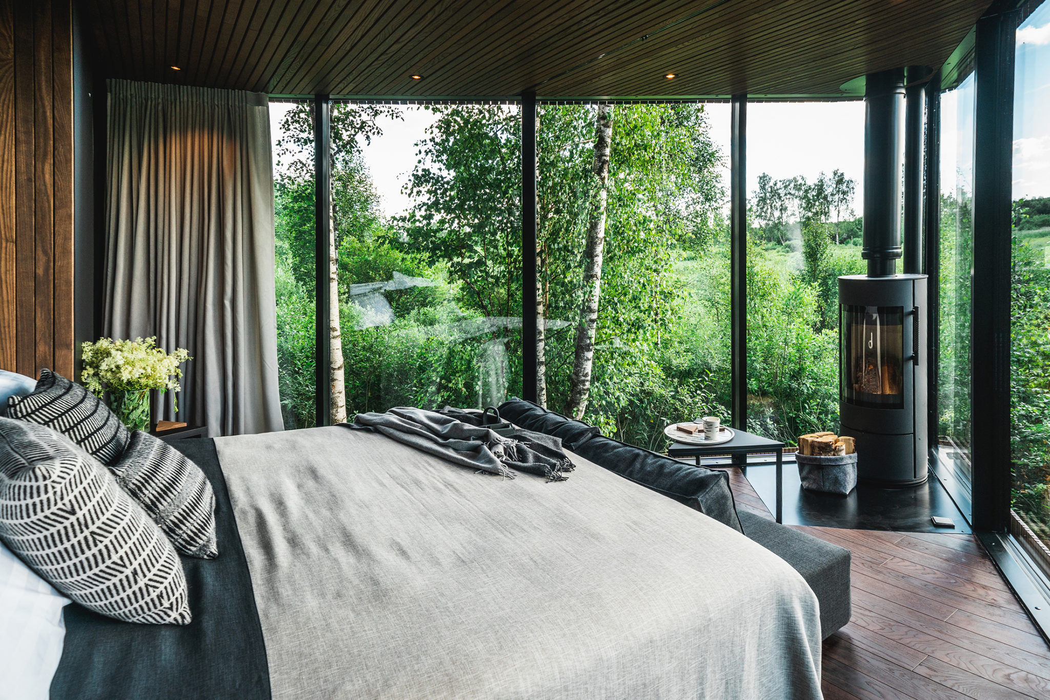 chambre petite maison en bois
