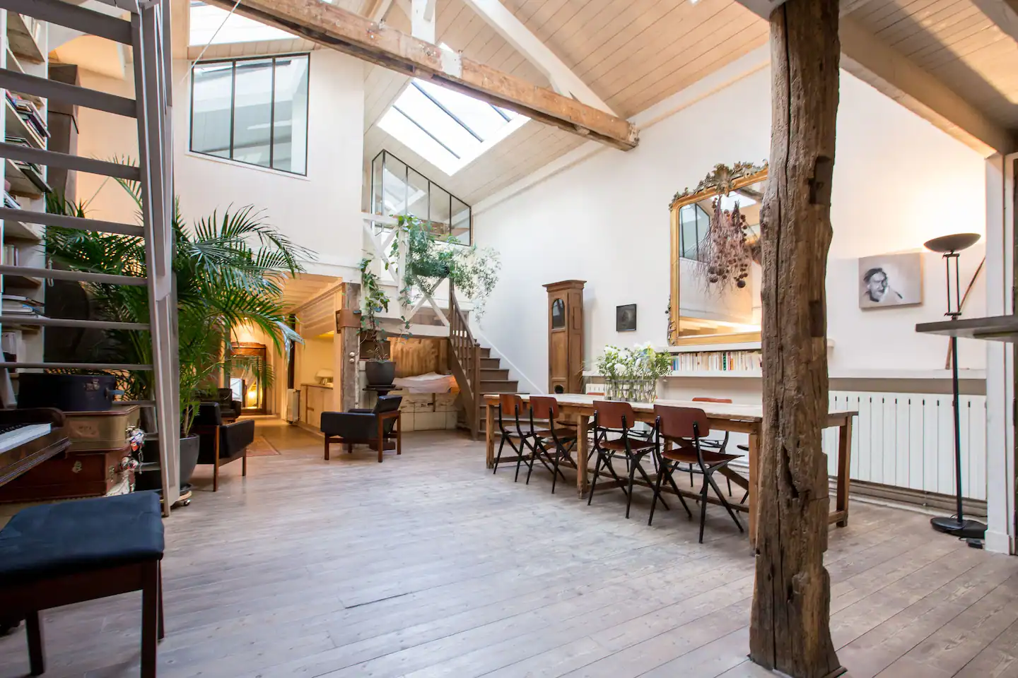 salon double hauteur maison de ville loft Paris salon double hauteur maison de ville loft Paris