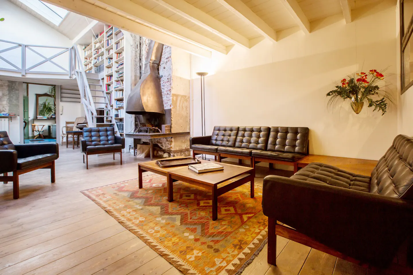 salon double hauteur maison de ville loft Paris salon double hauteur maison de ville loft Paris