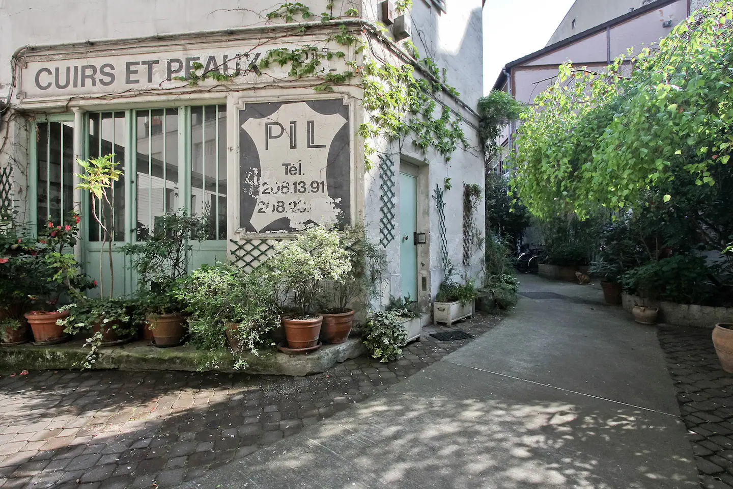 Une maison de ville loft à Paris dans un ancien bâtiment industriel