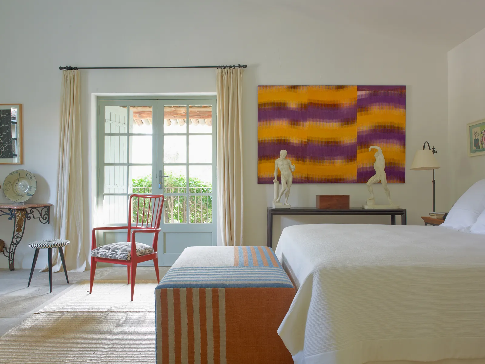 chambre décoration contemporaine le Mas des Infermières chambre décoration contemporaine le Mas des Infermières