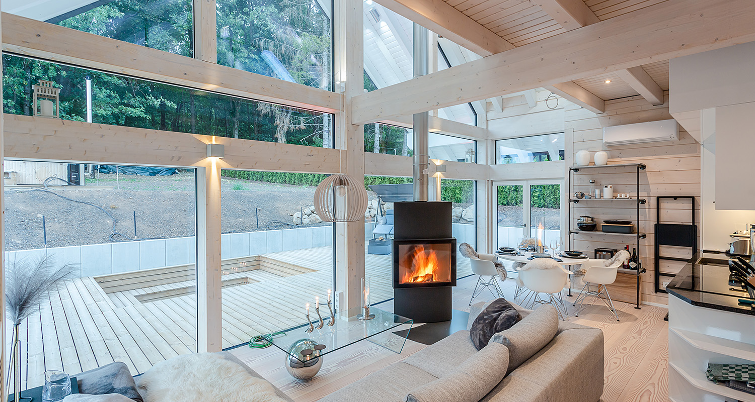 salon baies vitrées maison en bois