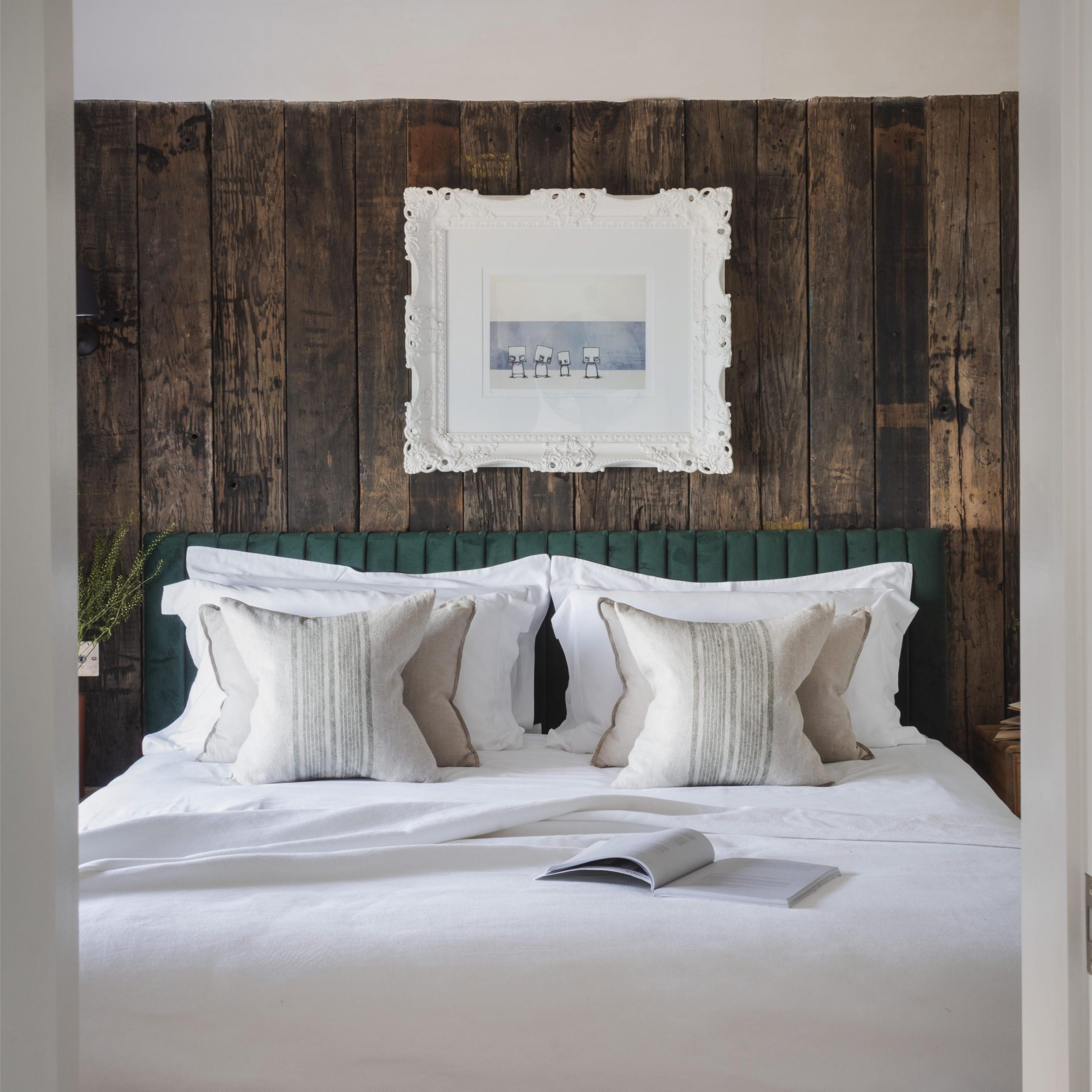 chambre mur bois