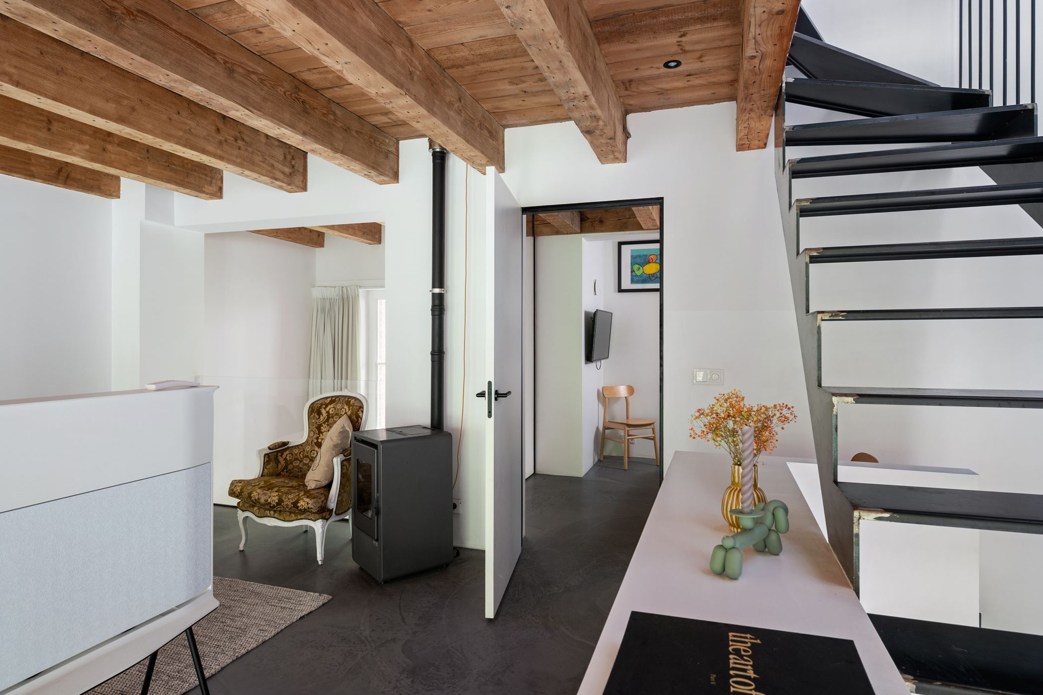mezzanine avec salon appartement dans une ancienne école