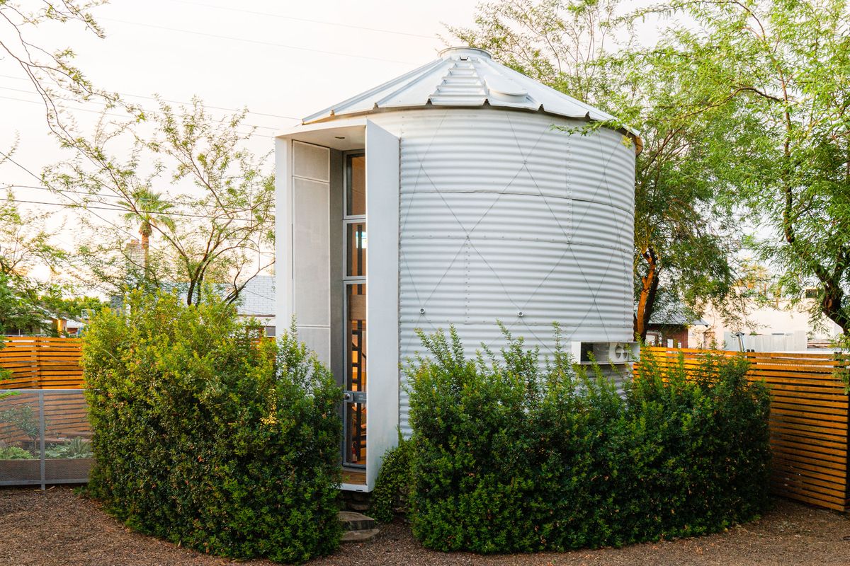 ancien silo à grain transformé en mini maison 30m2 ancien silo à grain transformé en mini maison 30m2