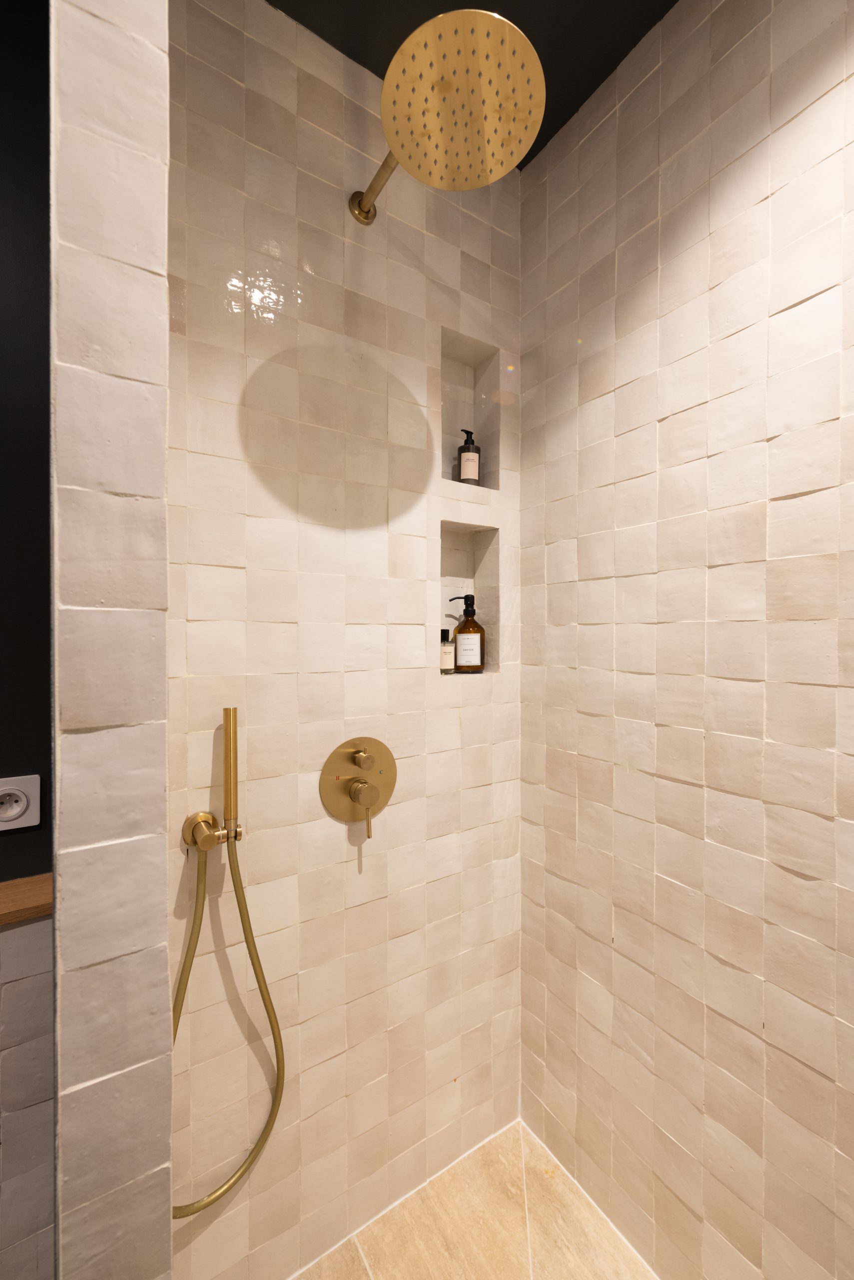 douche carrelage zelliges
