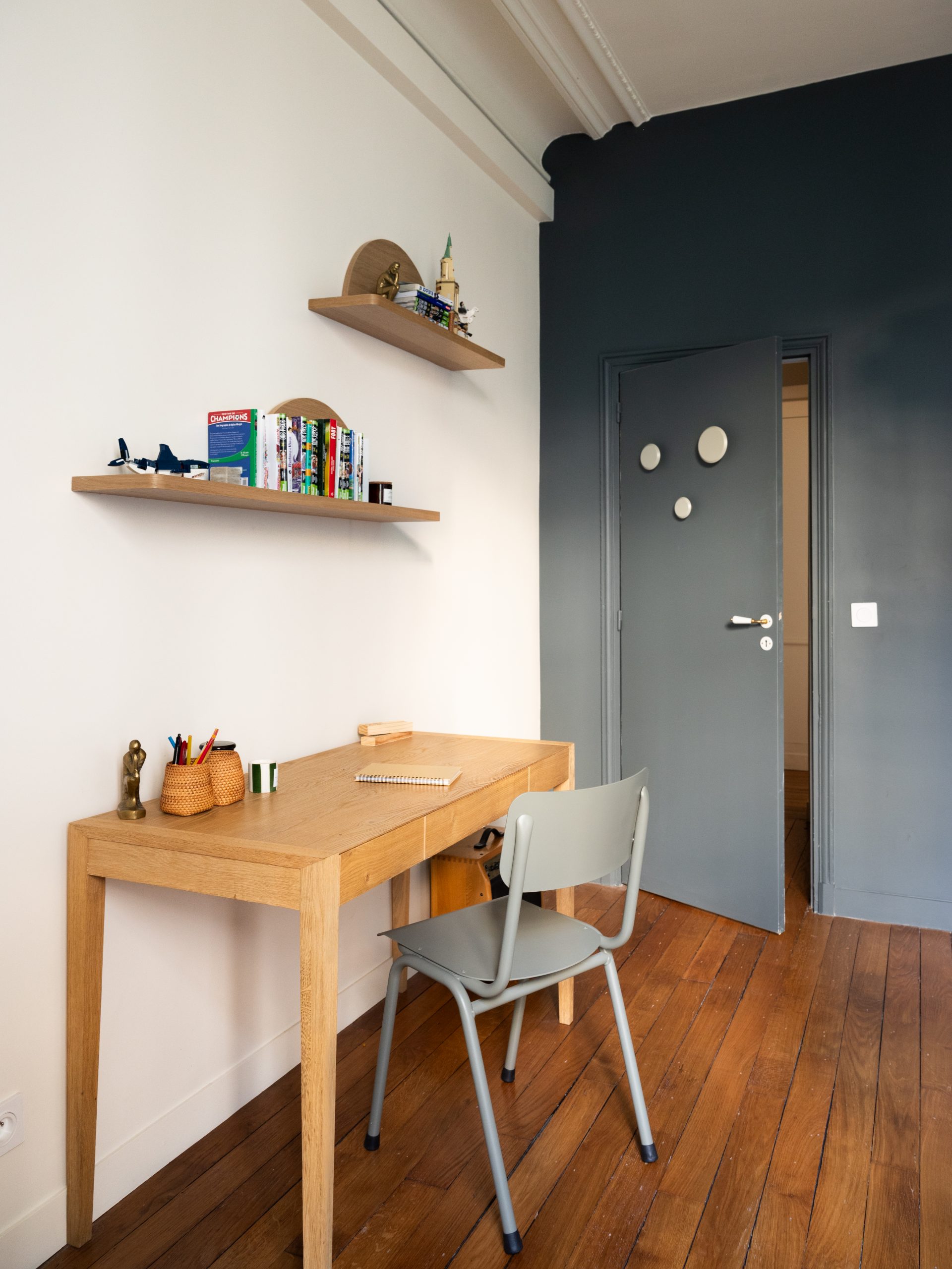 chambre enfant appartement haussmannien rénové Paris par Studio Castille