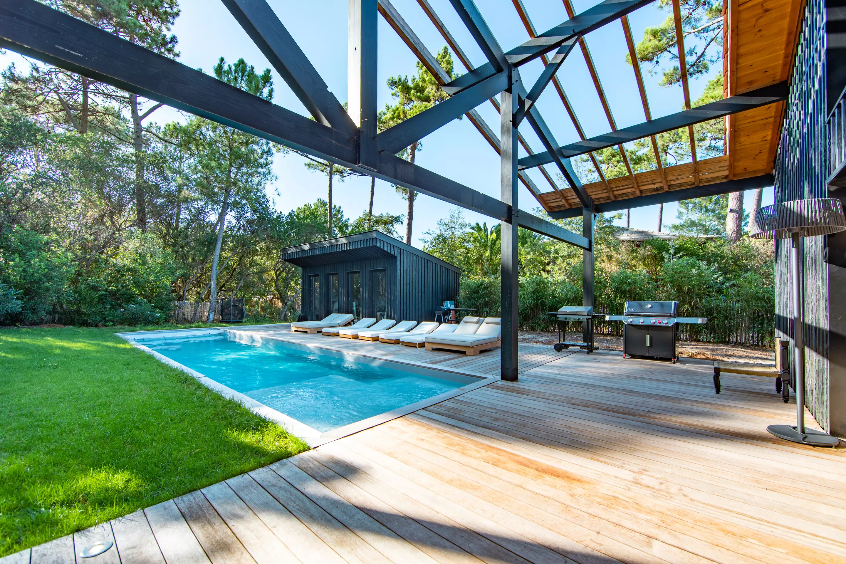 terrasse avec piscine maison en bois Villa Lucy Le Cap Ferret