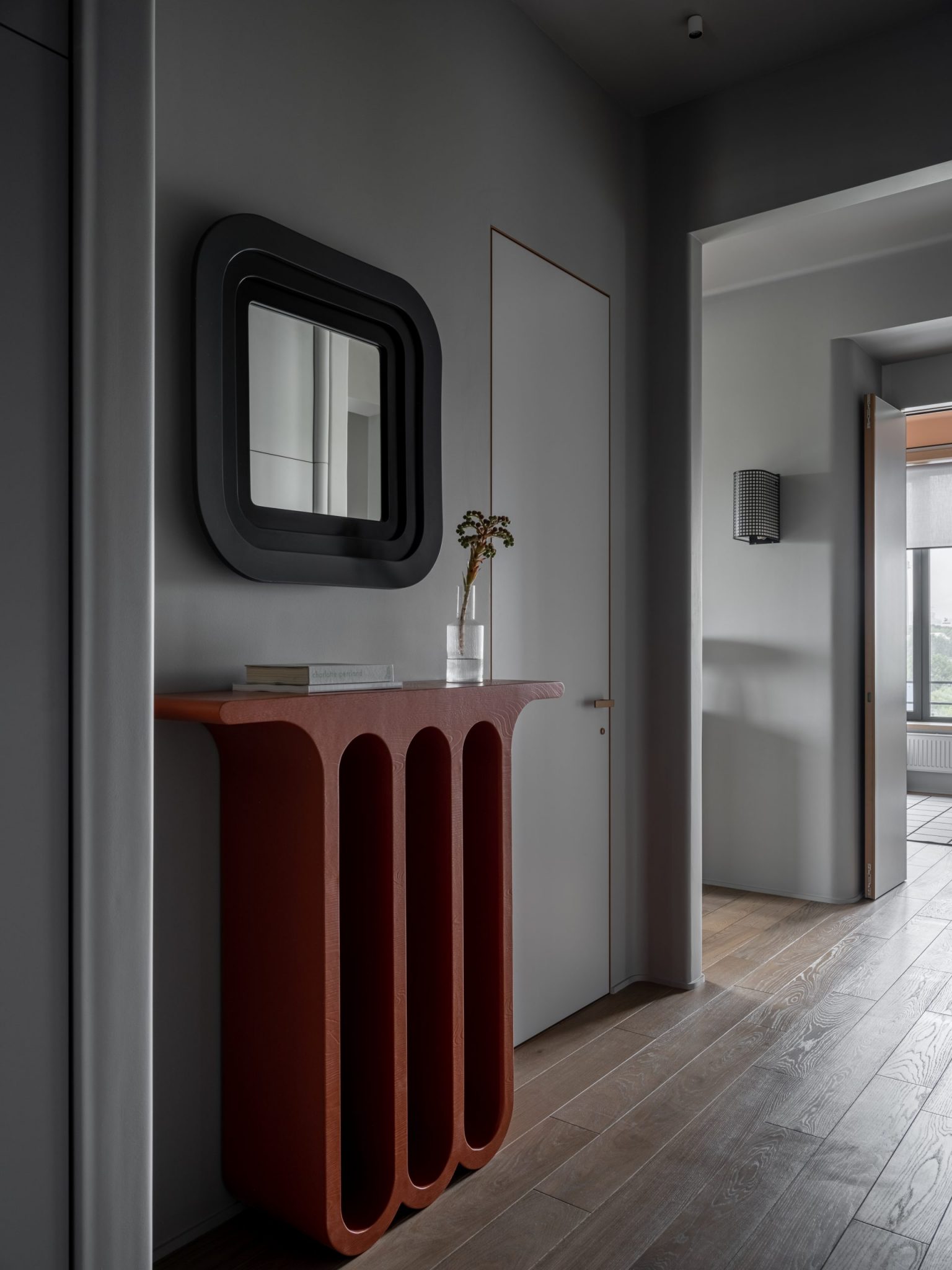 entrée murs gris