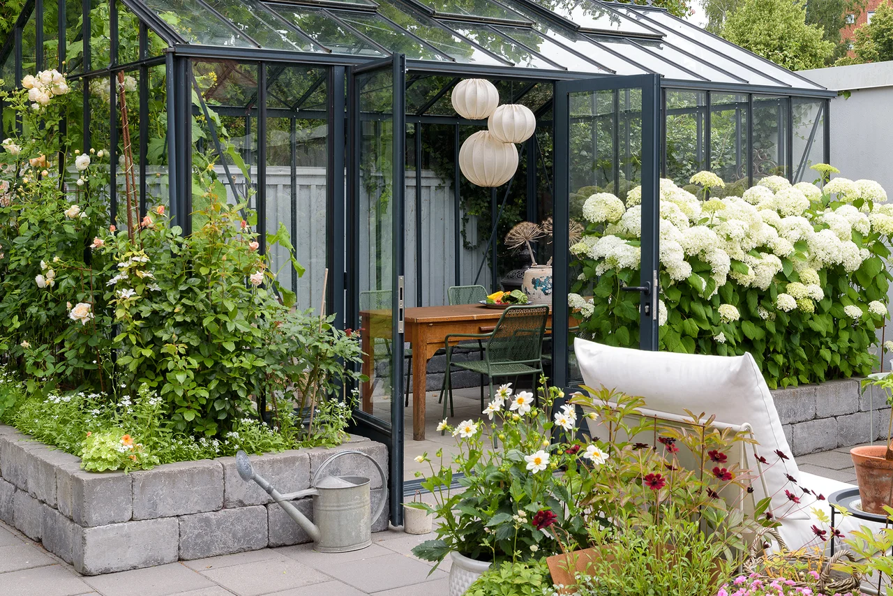 jardin avec serre