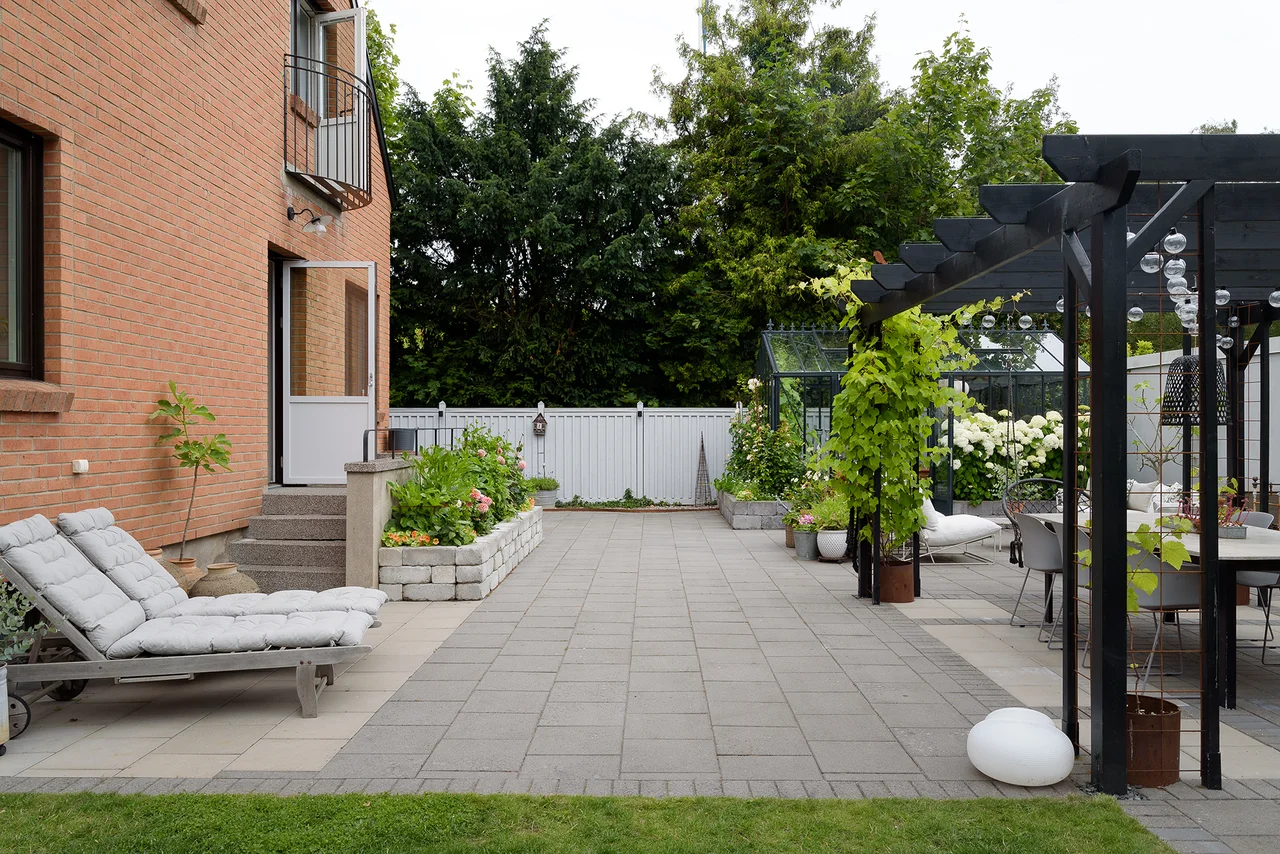 jardin avec serre maison des années 1930