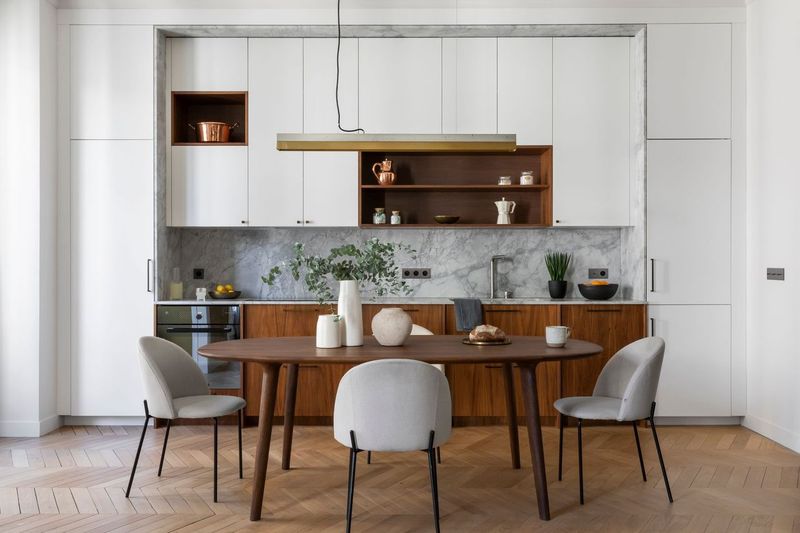cuisine design ouverte appartement haussmannien rénové Photo © Pauline Le Goff