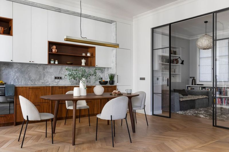 cuisine design ouverte appartement haussmannien rénové Photo © Pauline Le Goff