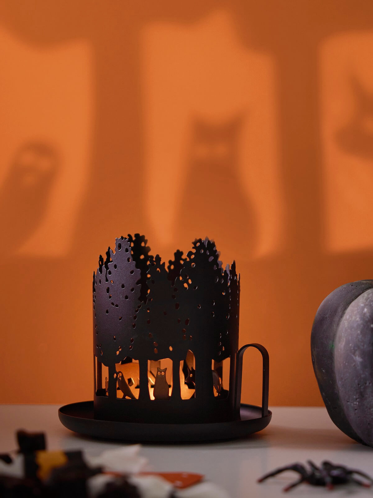 photophore collection Halloween catalogue IKEA automne 2024 photophore collection Halloween catalogue IKEA automne 2024