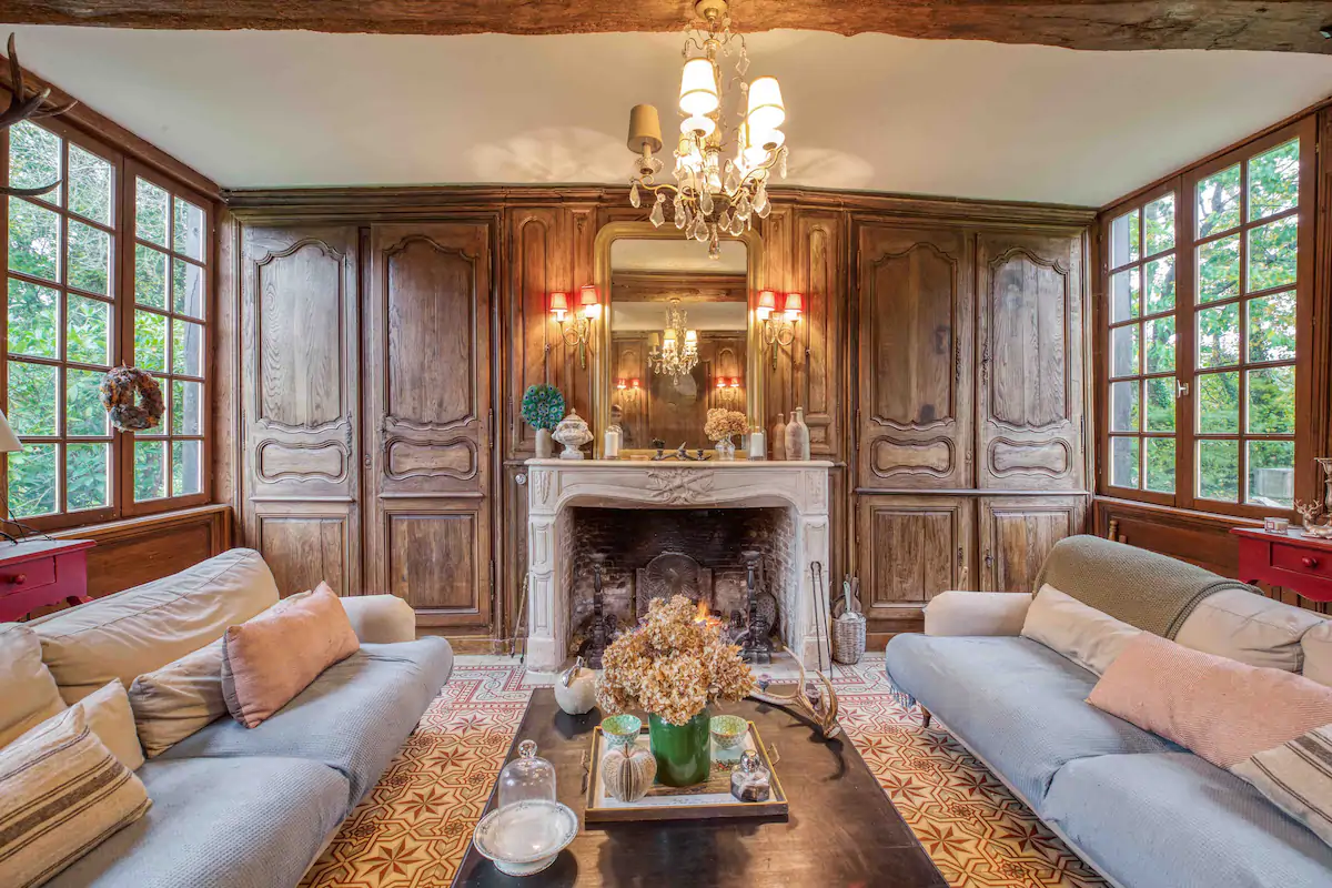 salon décoration classique chic manoir de Cauverville 18e siècle Normandie