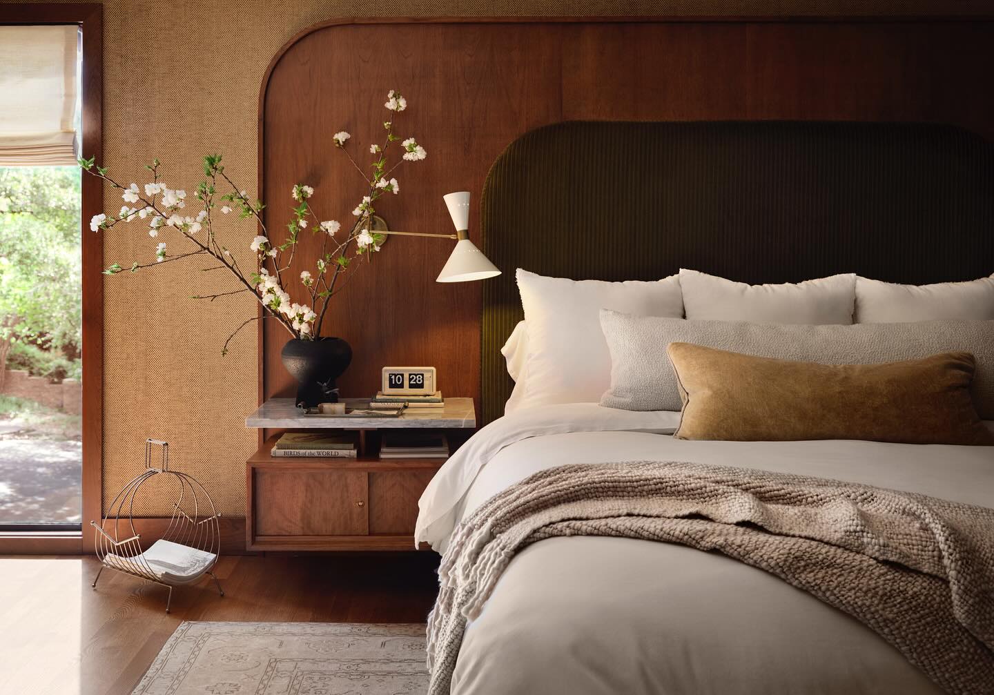 chambre décoration mid-century par Joanna et Chip Gaines Fixer Upper the lake house chambre décoration mid-century par Joanna et Chip Gaines Fixer Upper the lake house