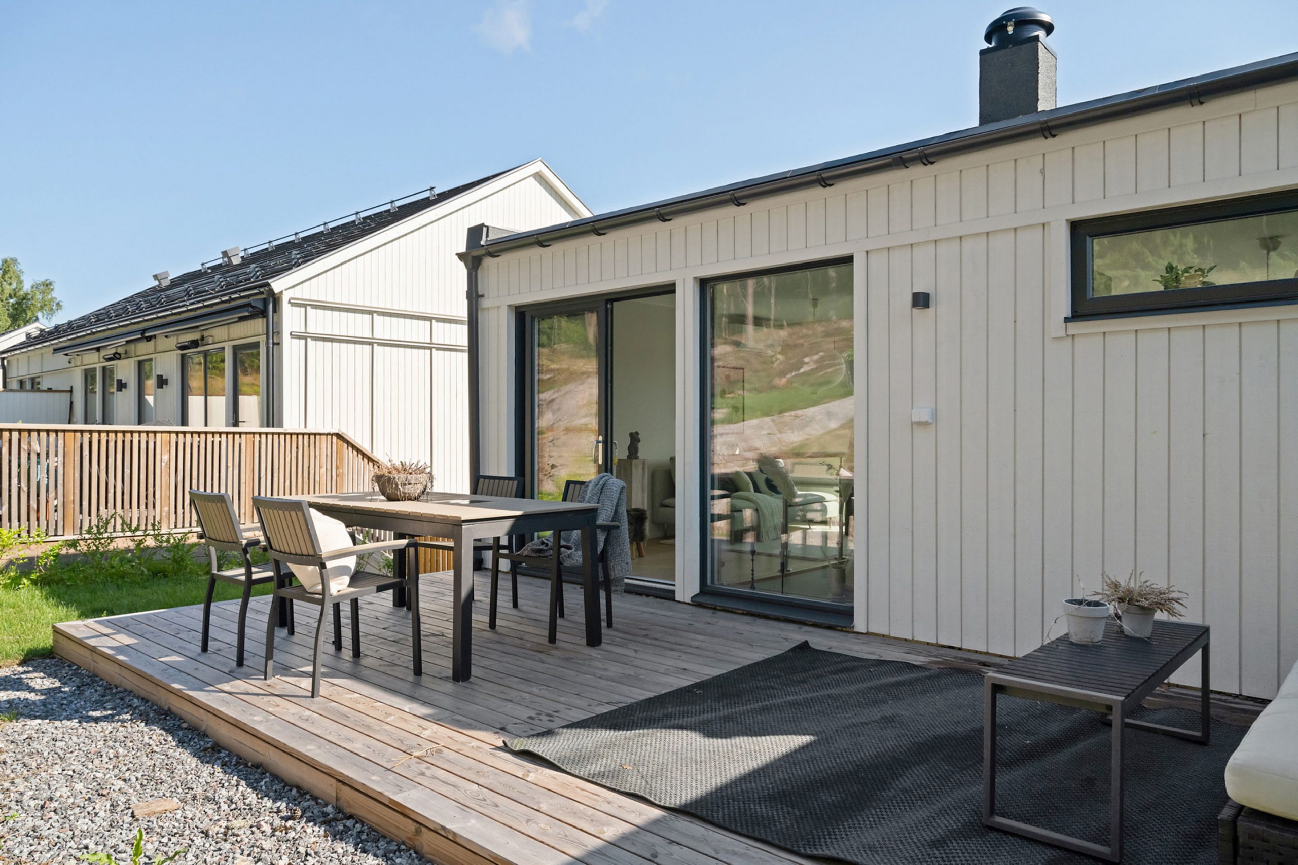 petite maison 50m2 avec terrasse bois