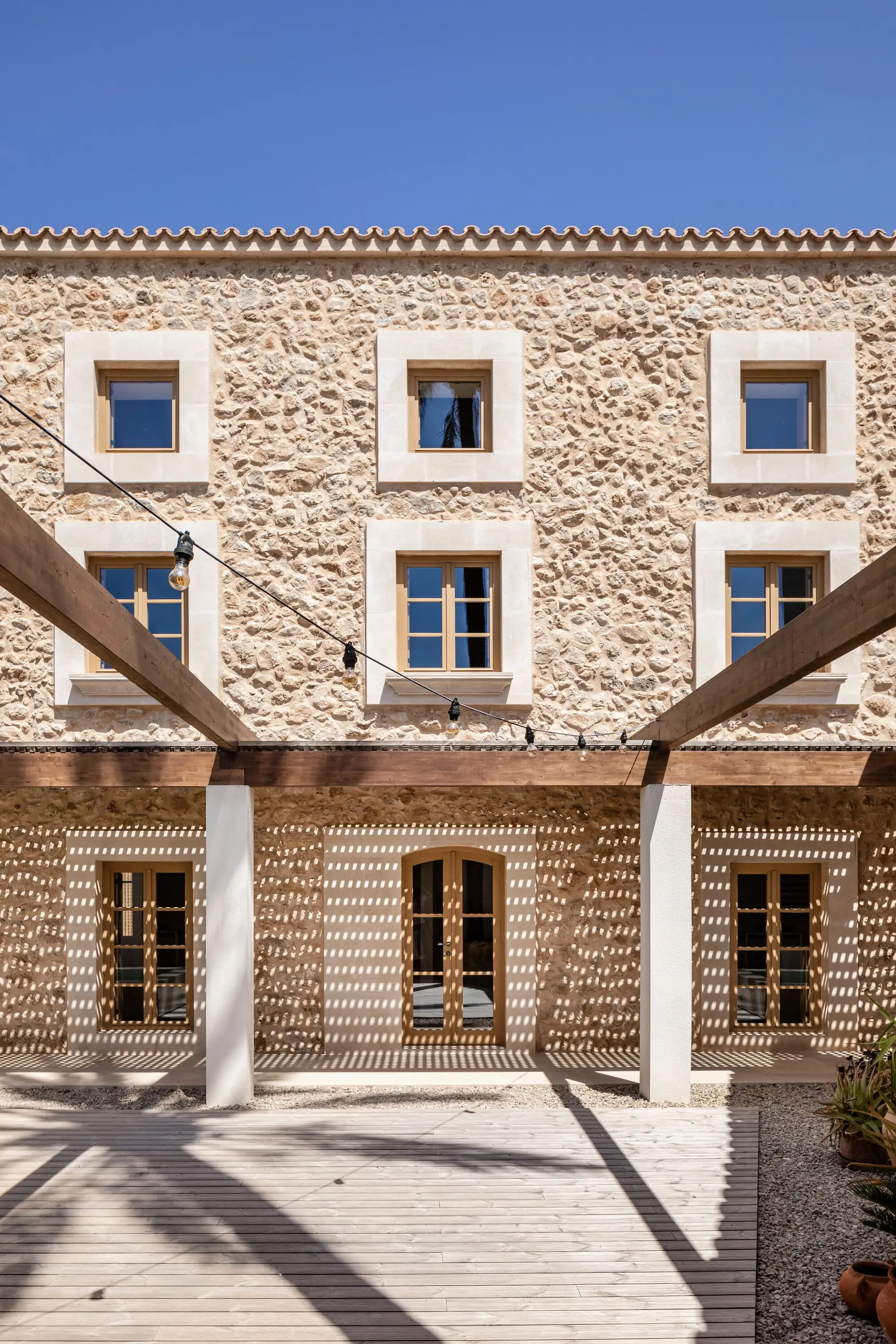 maison en pierres avec pergola bois Majorque