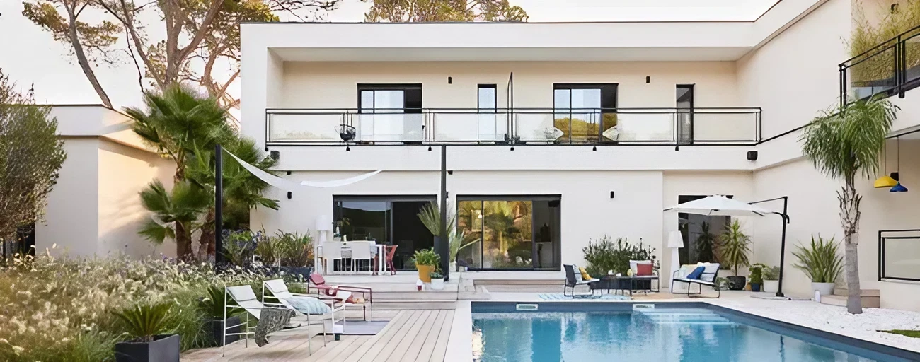 aménagement terrasse Leroy Merlin design et colorée maison contemporaine avec piscine aménagement terrasse Leroy Merlin design et colorée maison contemporaine avec piscine