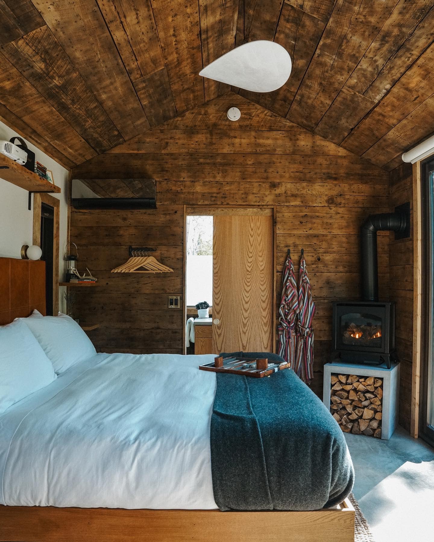 chambre petite maison en bois