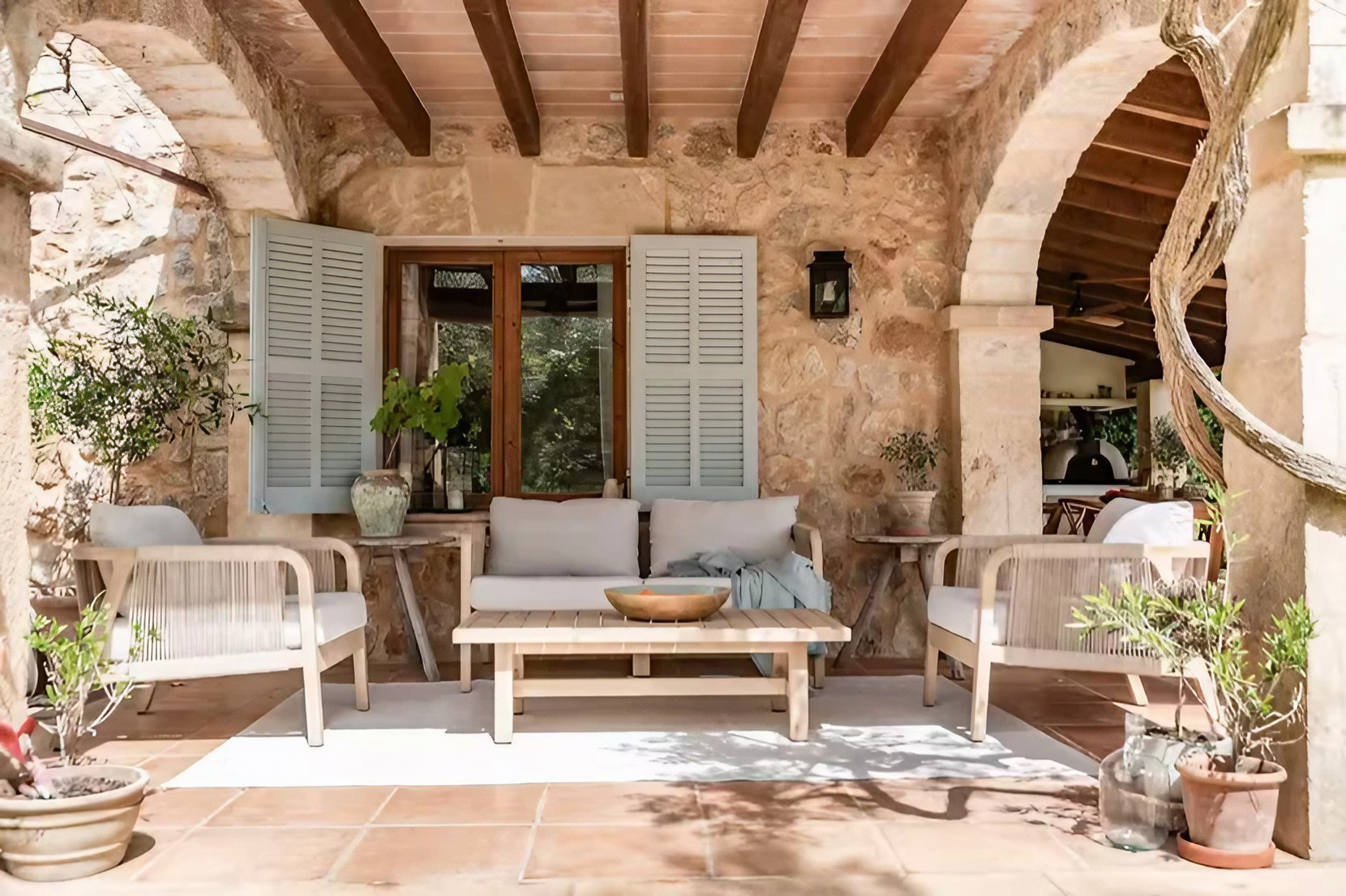 terrasse maison en pierres