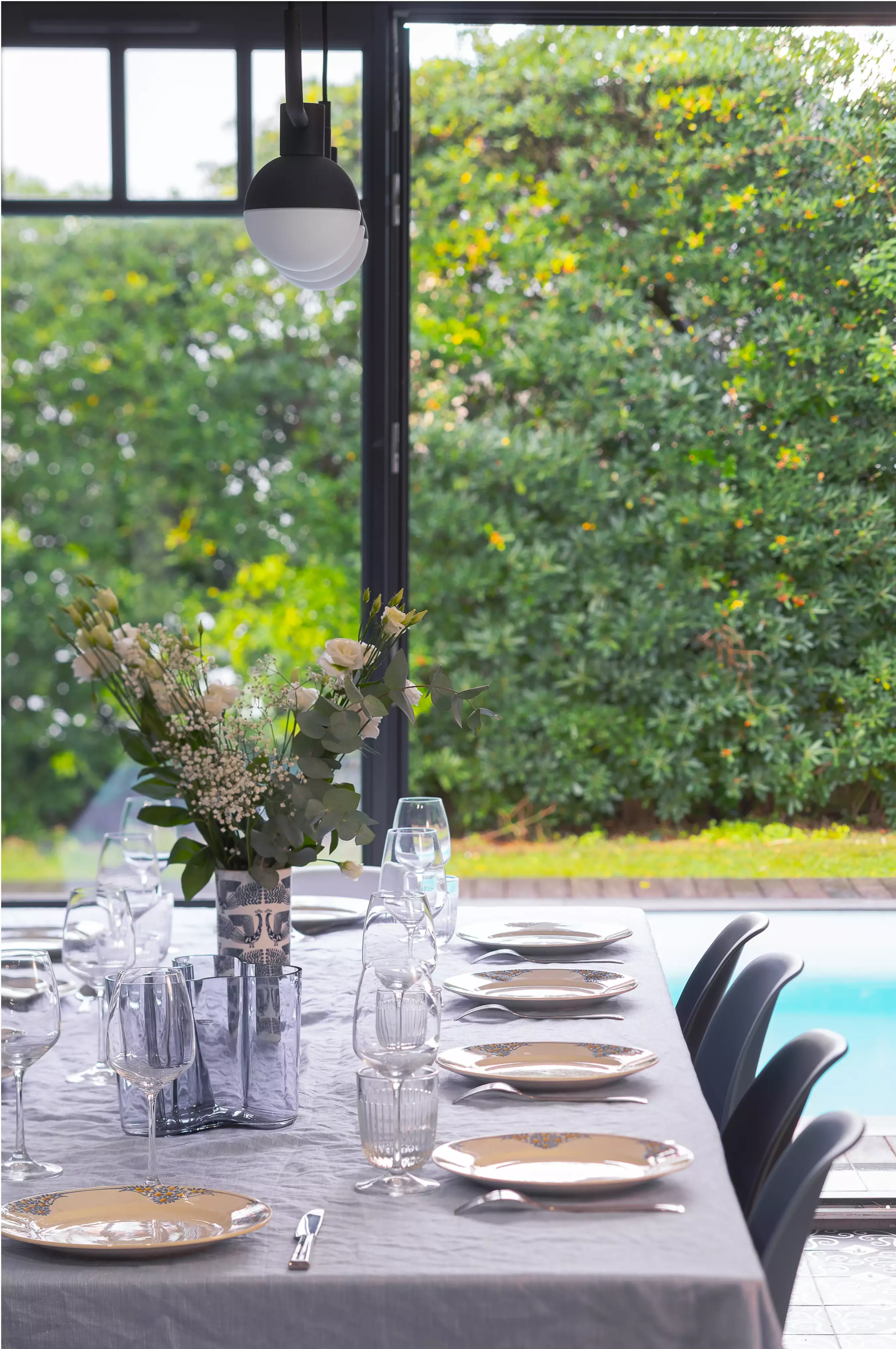 salle à manger vue piscine maison Art Déco Biarritz Villa Trinidad