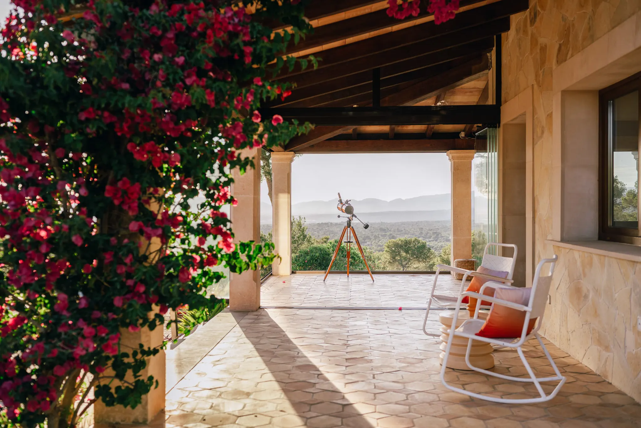 terrasse couverte maison avec piscine Majorque