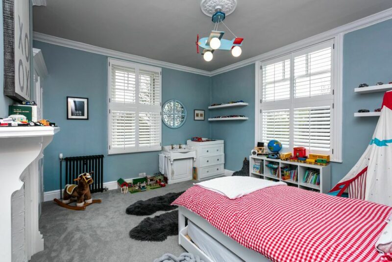 chambre d chambre d'enfant bleue