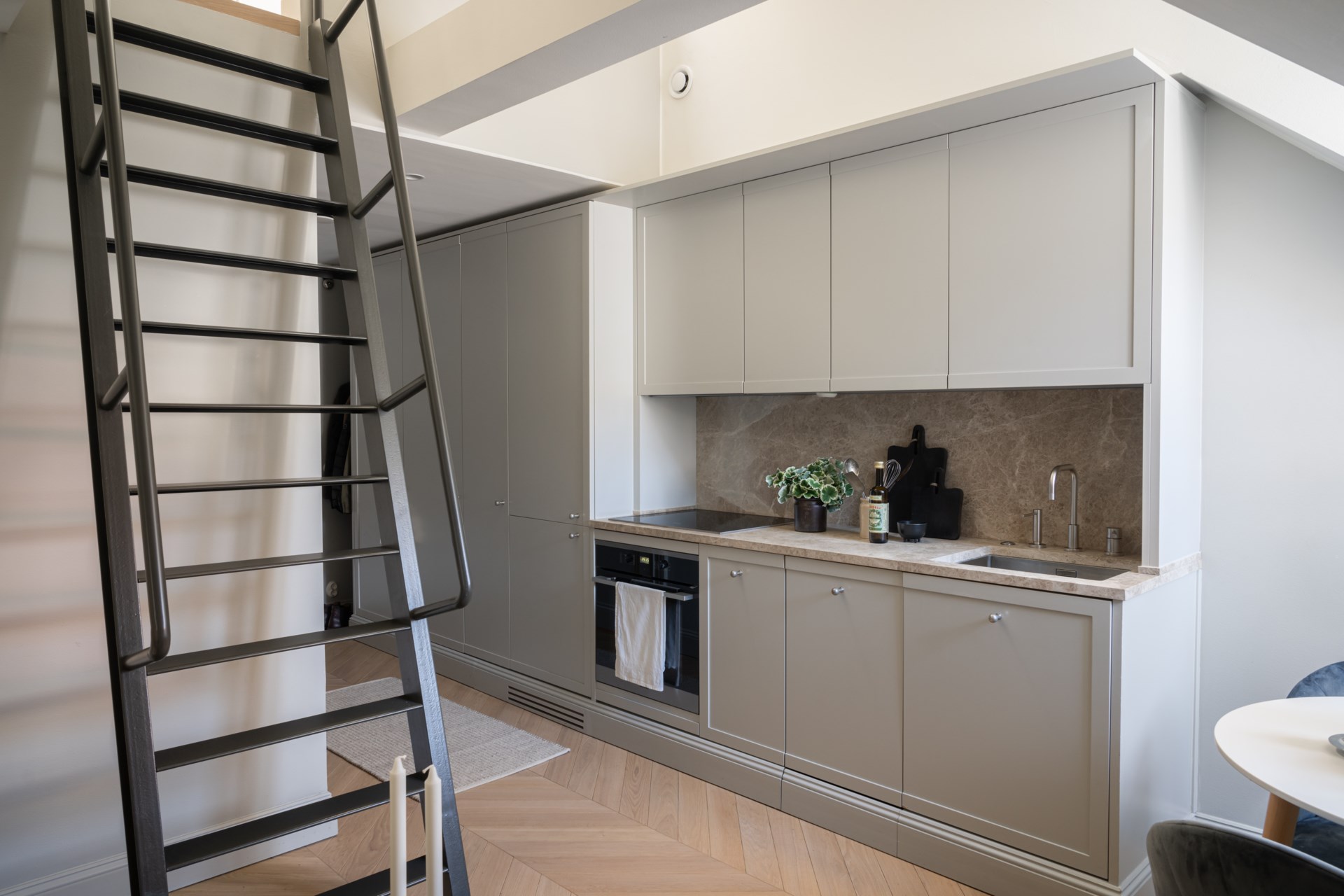 cuisine deux-pièces en duplex de 34m2 cuisine deux-pièces en duplex de 34m2
