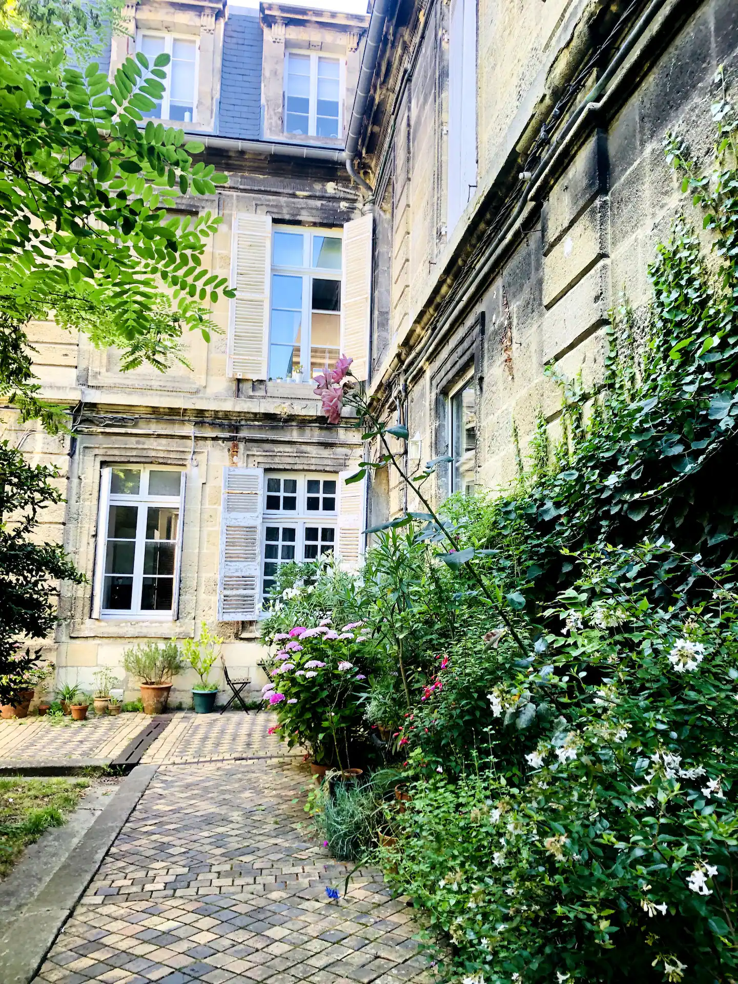 cour immeuble ancien