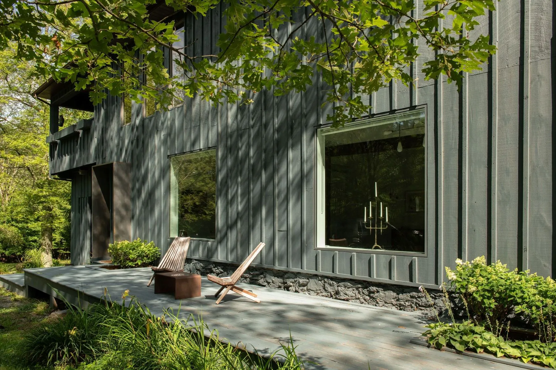 maison rénovée façade verte
