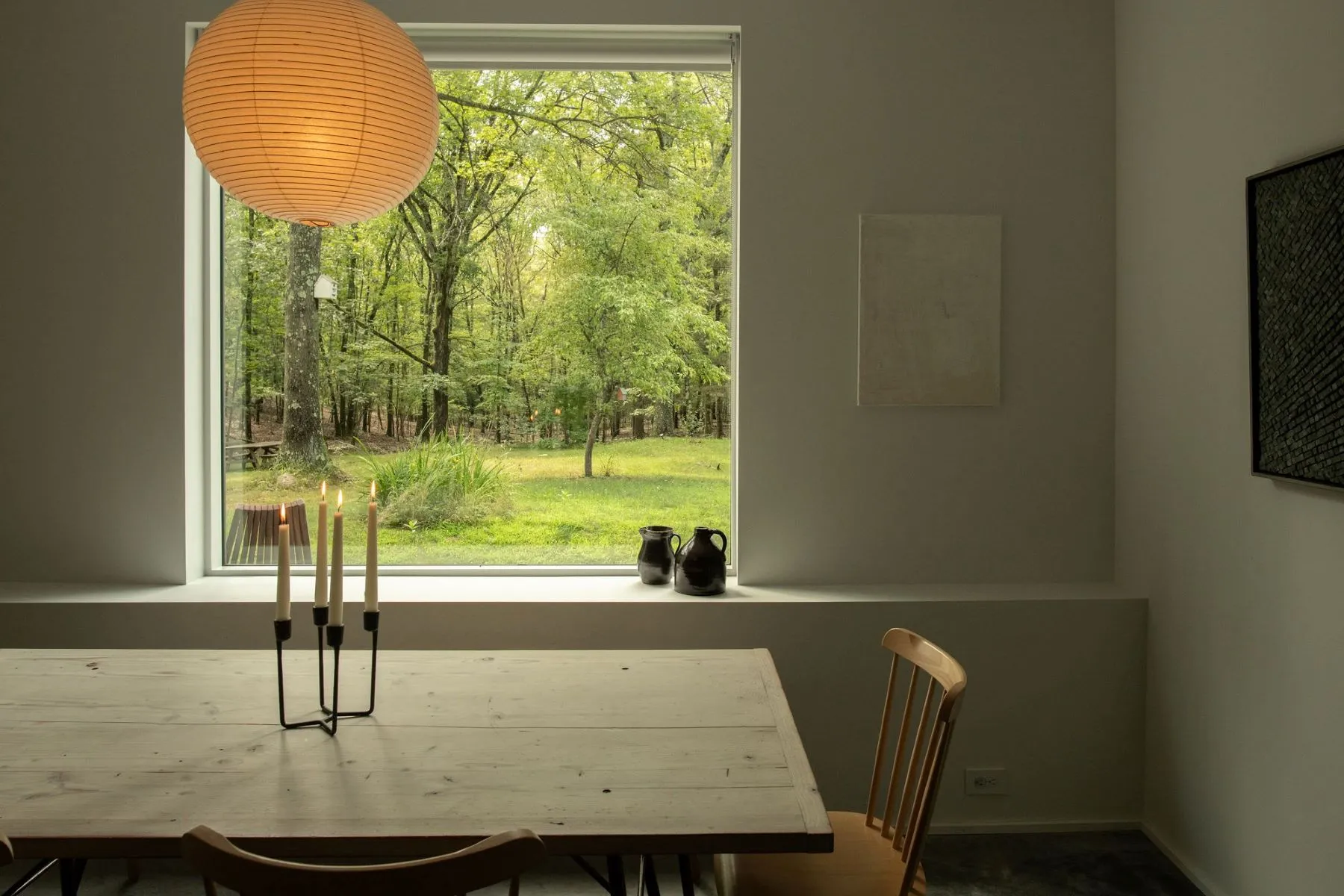 salle à manger avec picture window