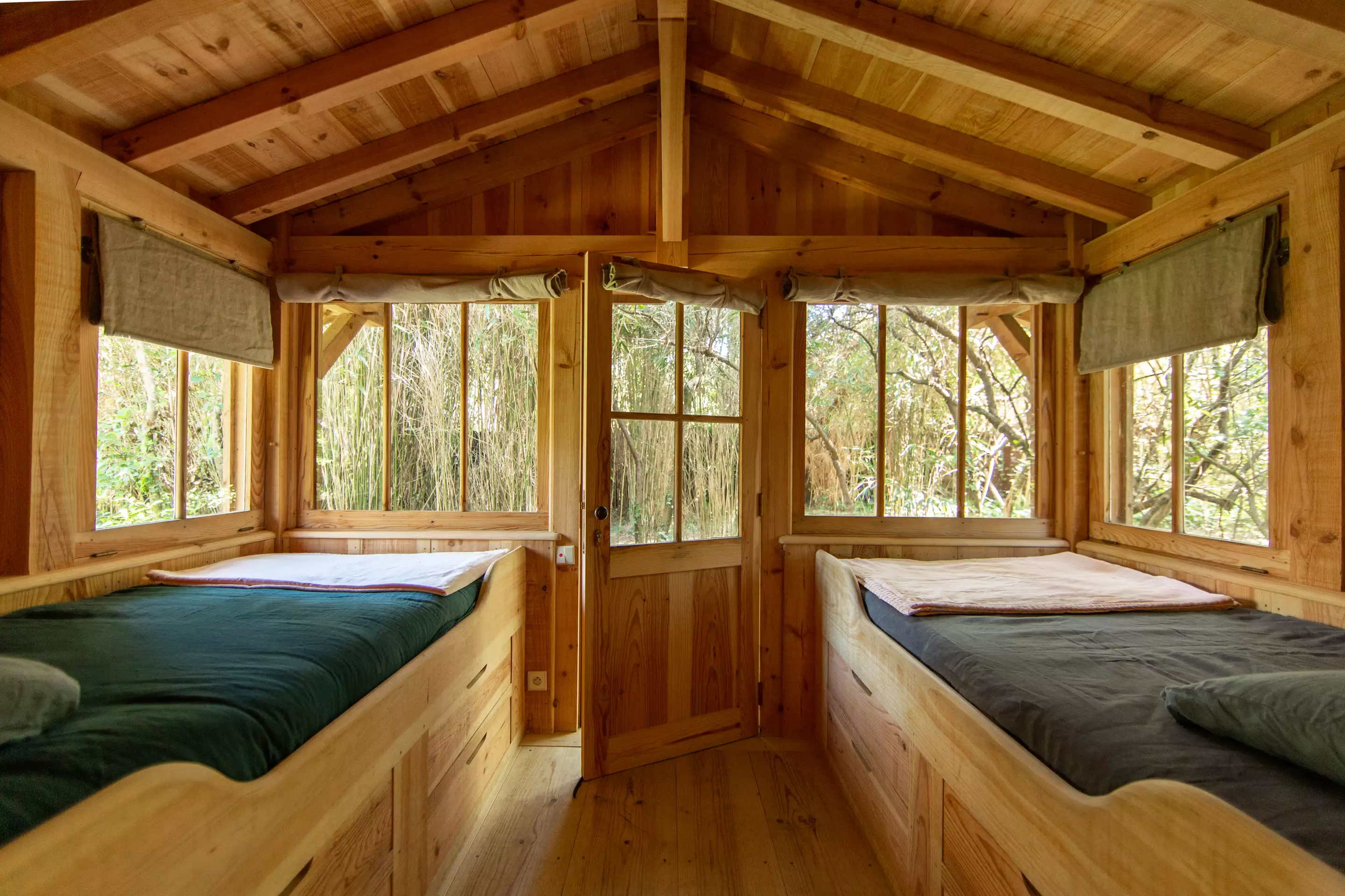 chambre cabane à deux lits chambre cabane à deux lits