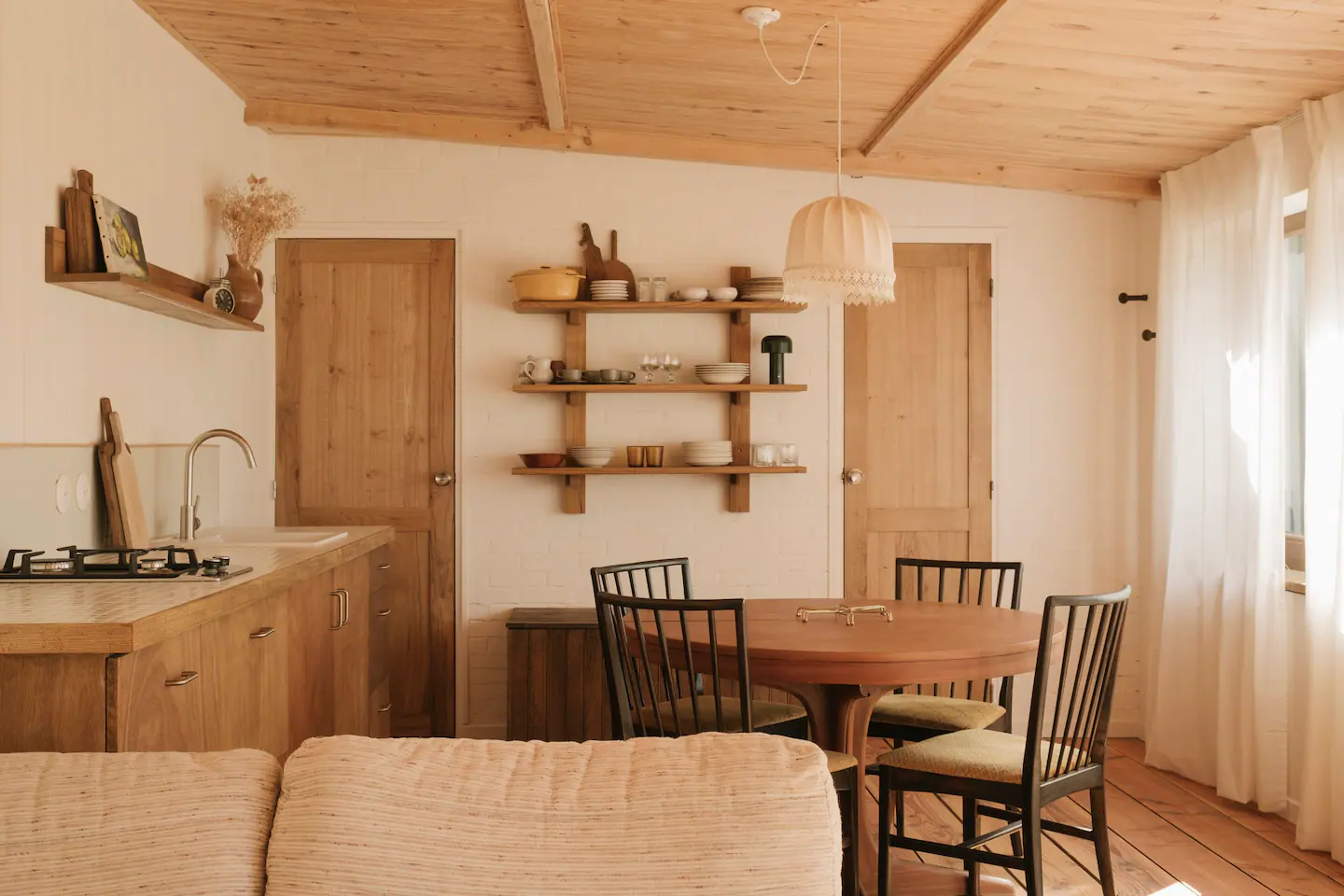 cuisine ouverte et salle à manger maison en bois 55m2 cuisine ouverte et salle à manger maison en bois 55m2
