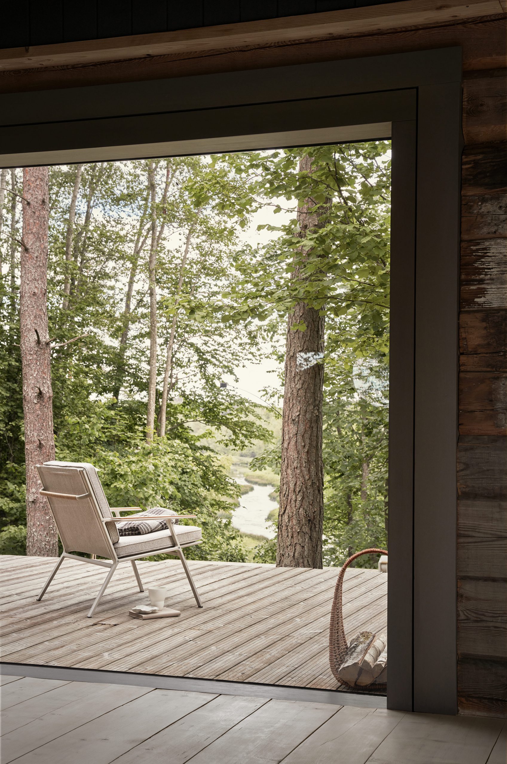 terrasse en bois Vipp Salaca River House Lettonie terrasse en bois Vipp Salaca River House Lettonie