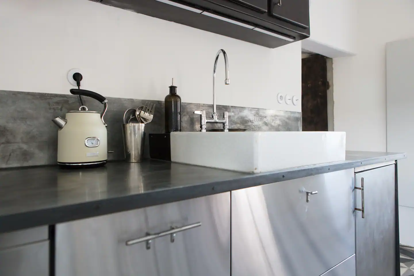 cuisine design noire et inox cuisine design noire et inox