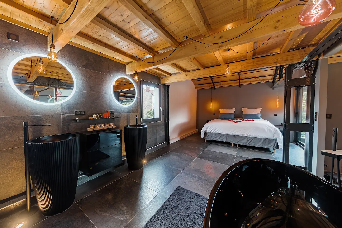 chambre avec salle de bain ouverte