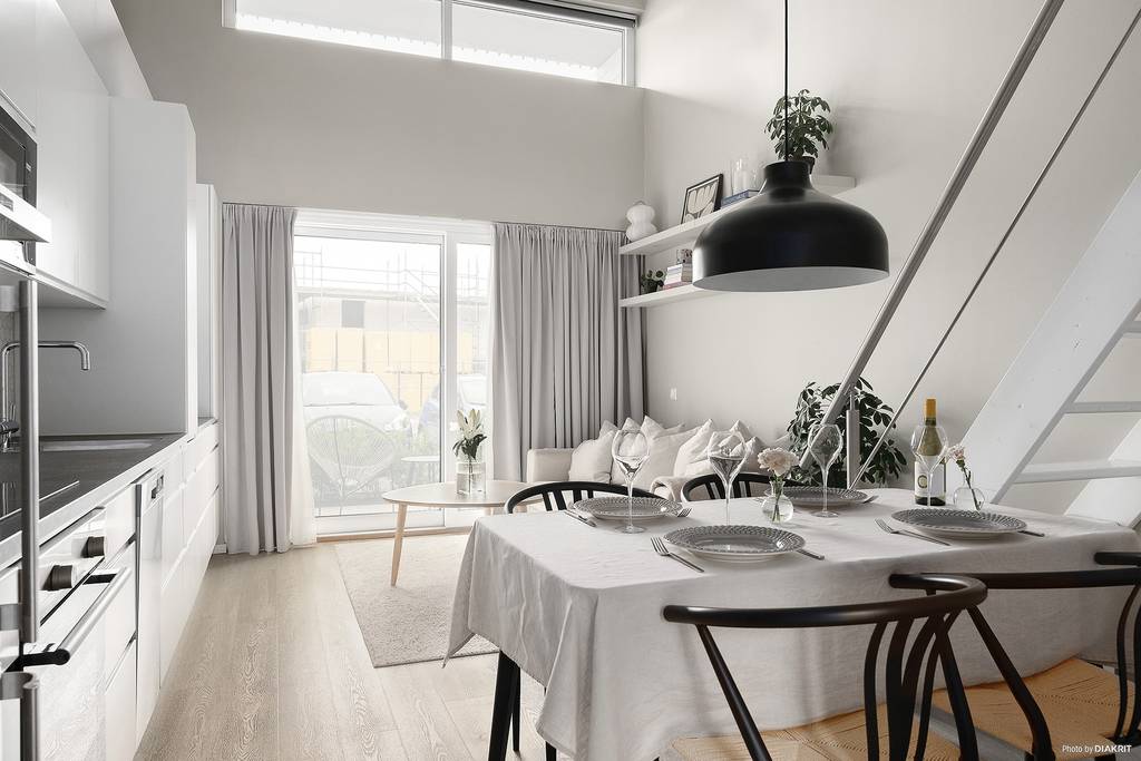 salle à manger et cuisine duplex 35m2 décoration blanche