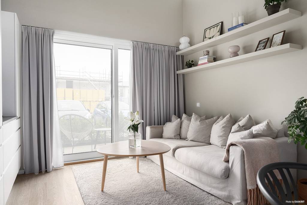 salon duplex 35m2 décoration blanche