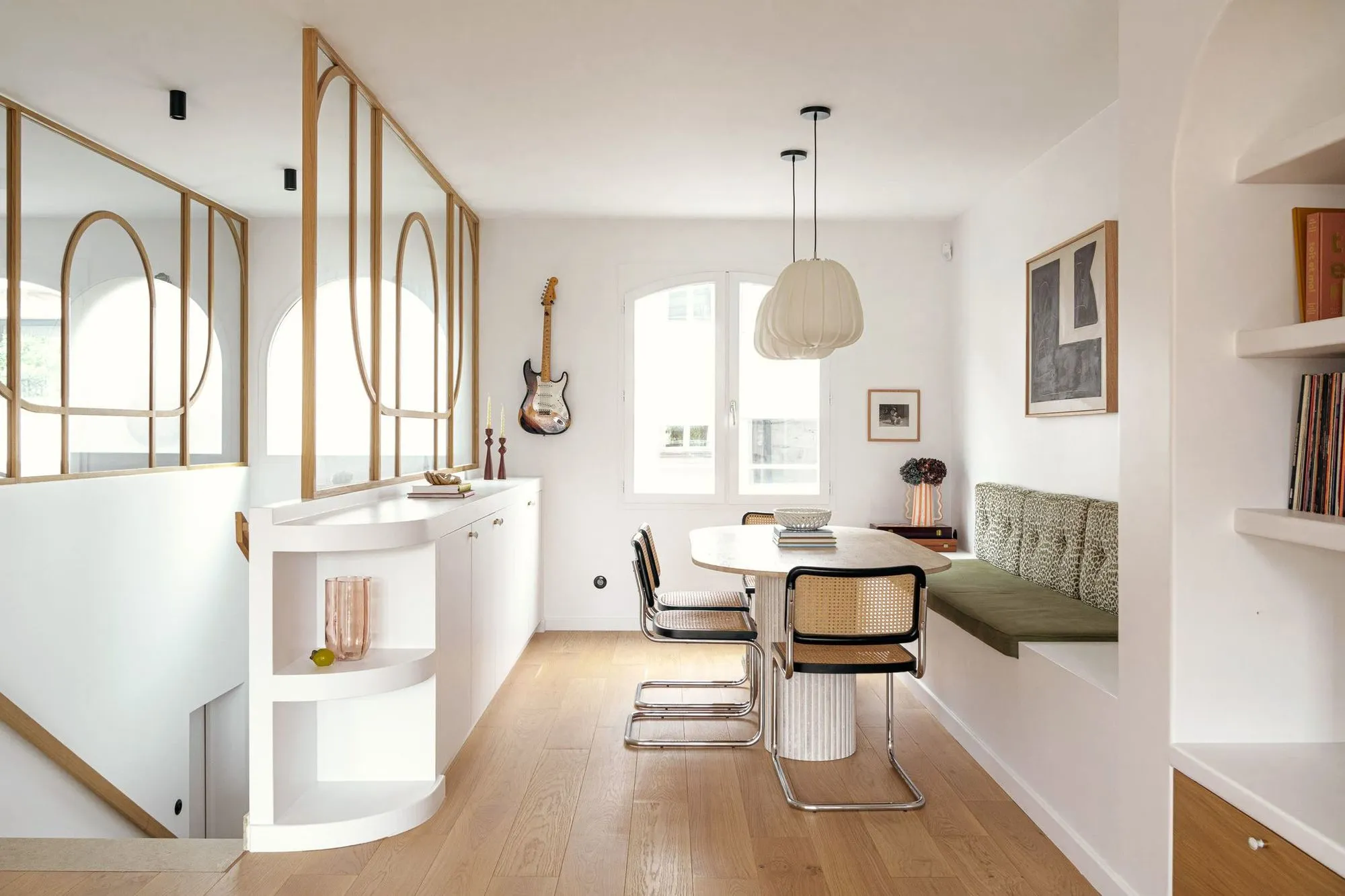 salle à manger avec verrière bois décoration contemporaine