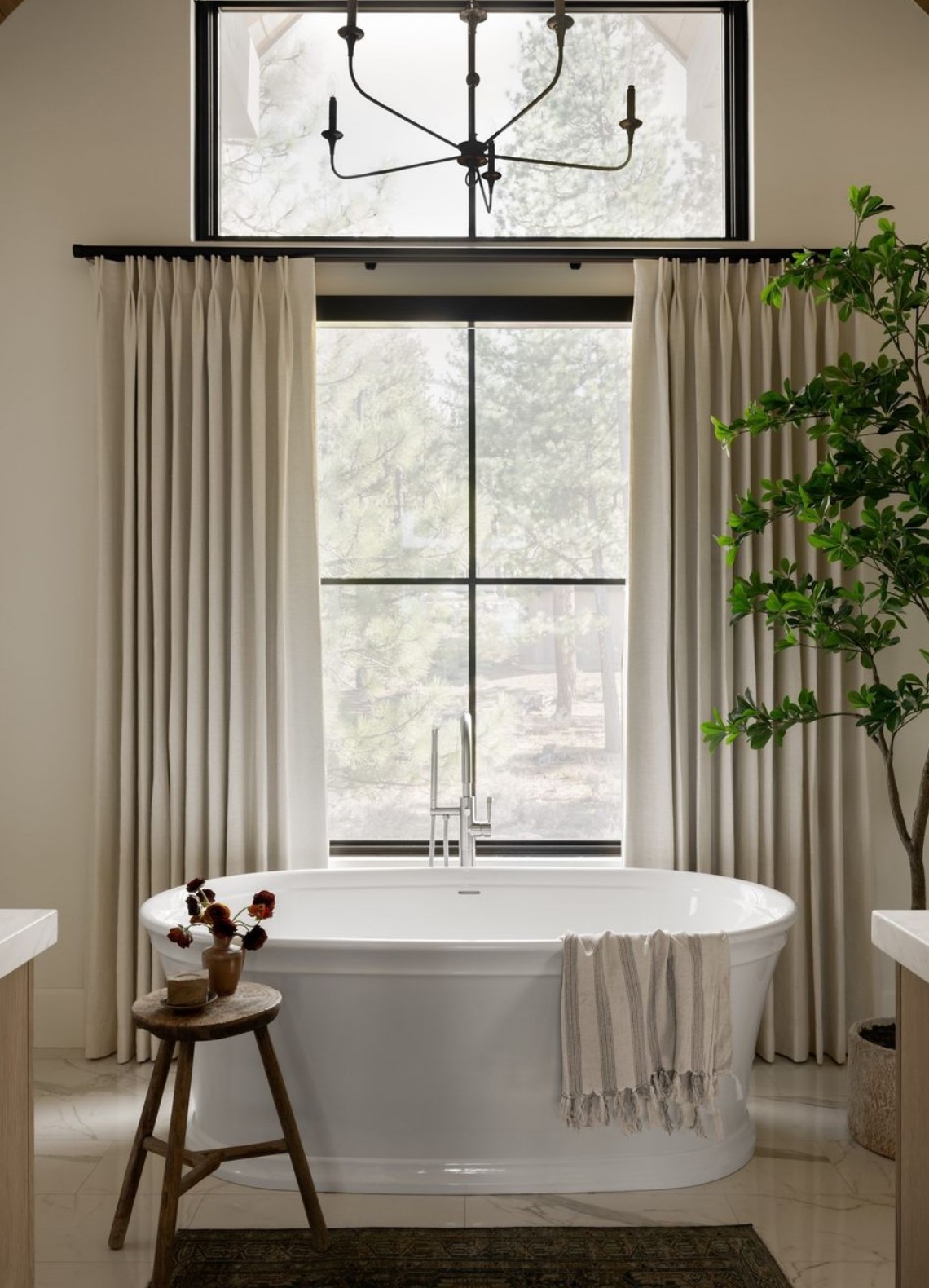 salle de bain rétro avec fenêtre salle de bain rétro avec fenêtre