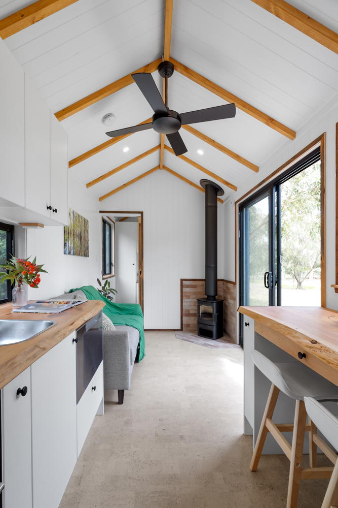 salon tiny house 18m2 Casuarina de Evergreen Houses Australia salon tiny house 18m2 Casuarina de Evergreen Houses Australia
