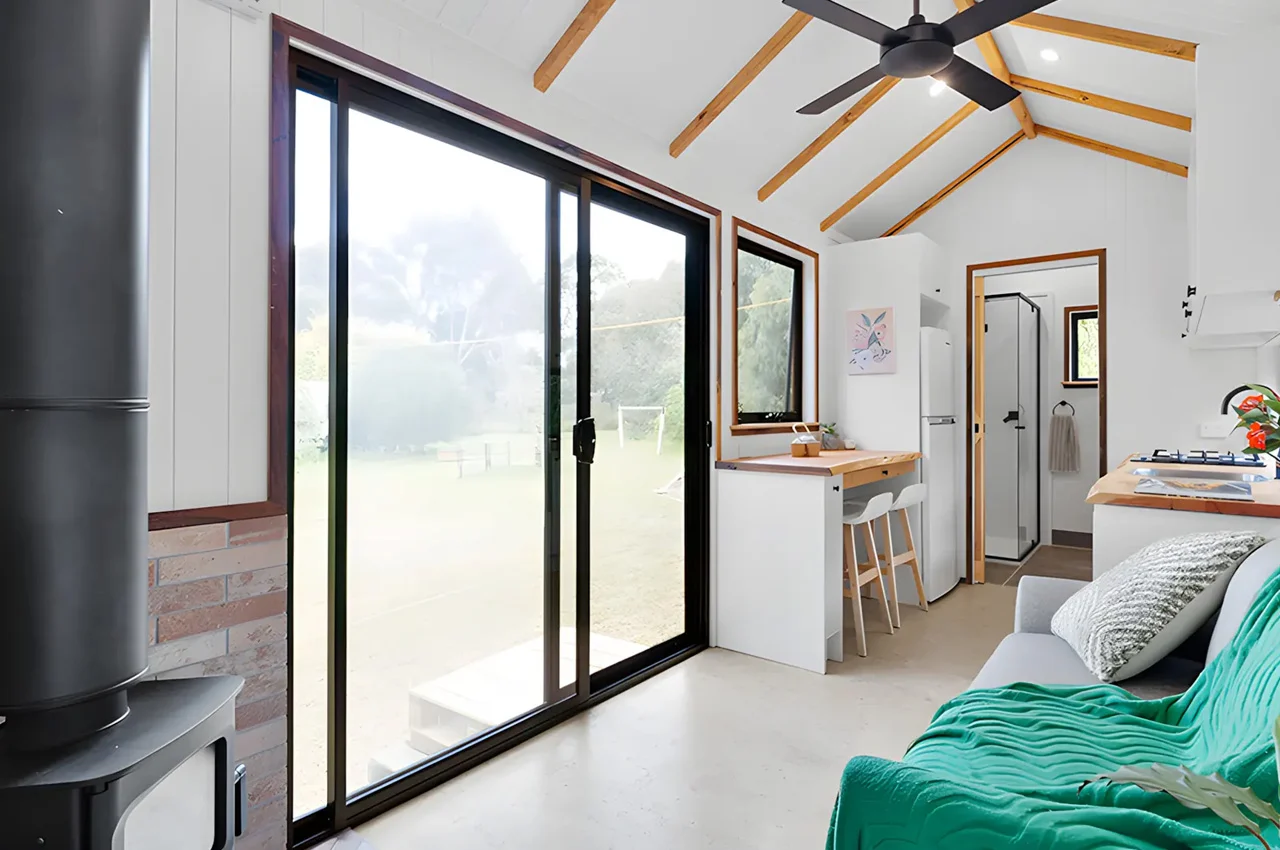 salon tiny house 18m2 Casuarina de Evergreen Houses Australia salon tiny house 18m2 Casuarina de Evergreen Houses Australia