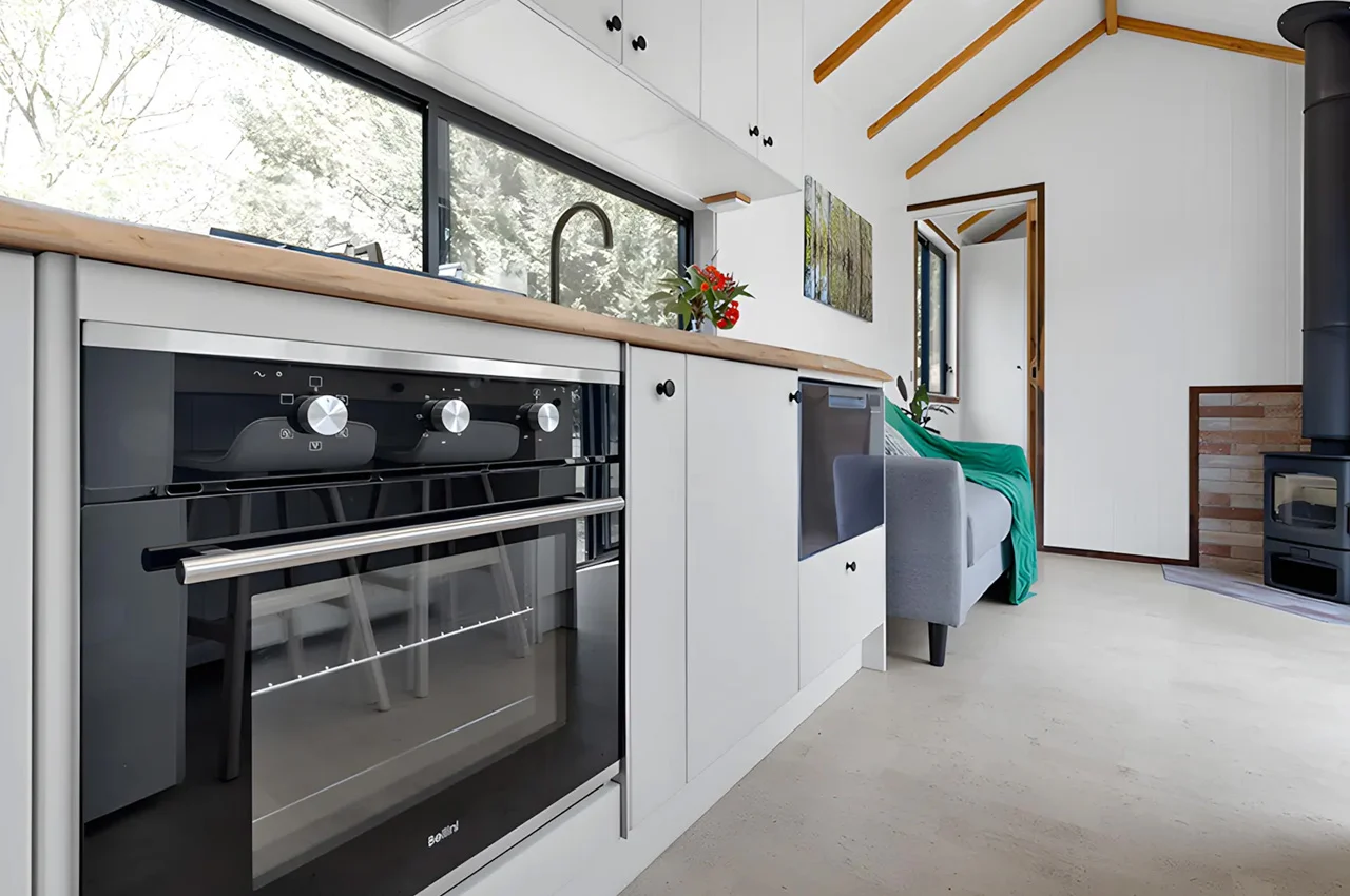 cuisine tiny house 18m2 Casuarina de Evergreen Houses Australia cuisine tiny house 18m2 Casuarina de Evergreen Houses Australia